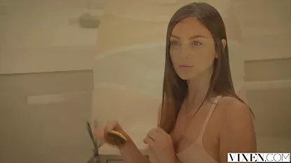 Petite Carmen bokep peler besar Valentina kantor fantasi Mindy Bulu