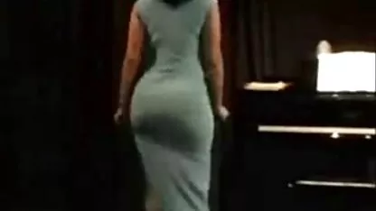 Remaja bokep ngocok kontol kuda oral seks