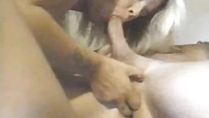 Saya bermain seperti masturbasi dengan video wanita ngemut kontol celana dalam