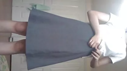 Pantyhose bokef kontol panjang masturbasi di cabang-cabang antara cabang-cabang yang terbuka di sudut dalam gadis cantik dengan toket besar