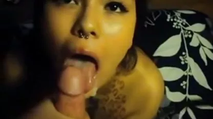 Lesbian menyenangkan tante toge nyepong