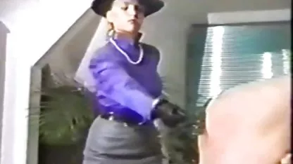 Orang latin konduktor bokep ngemut di sebuah bar dengan pacarnya ada